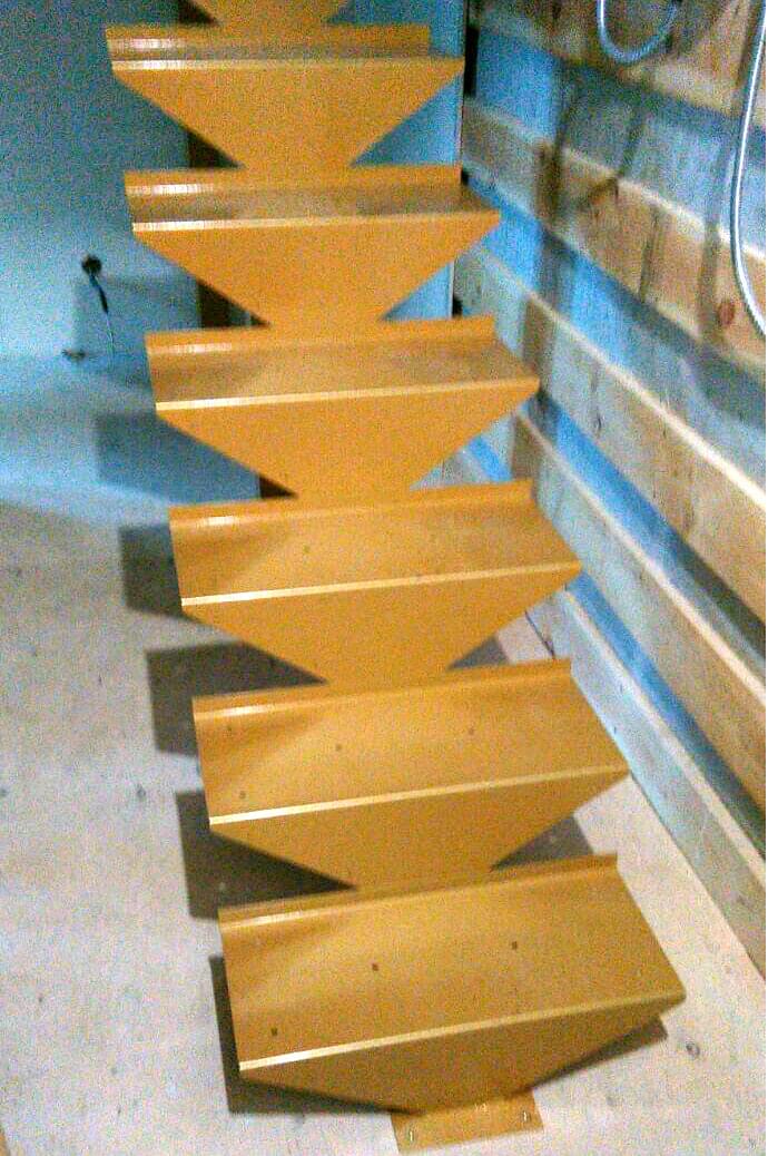 Металлический каркас лестницы (монокосоур) Base Classic 180-1