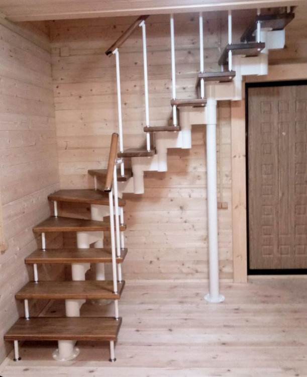 Модульная лестница для загородного дома на второй этаж Modul Classic-22-0