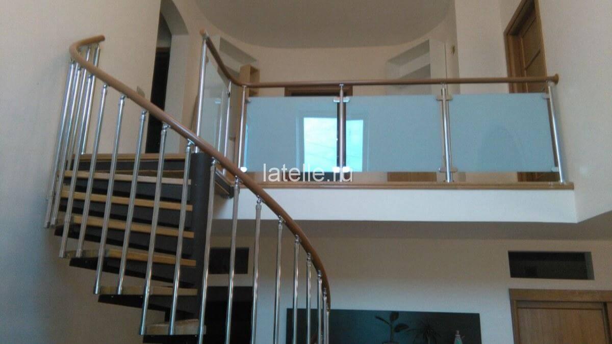 Винтовая лестница для частного дома и таунхауса Spiral Classic (проект №10)-2