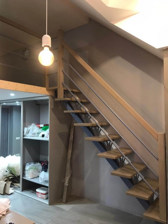 Лестница прямая на монокосоуре для частного дома Solo Classic (Проект №89)-0