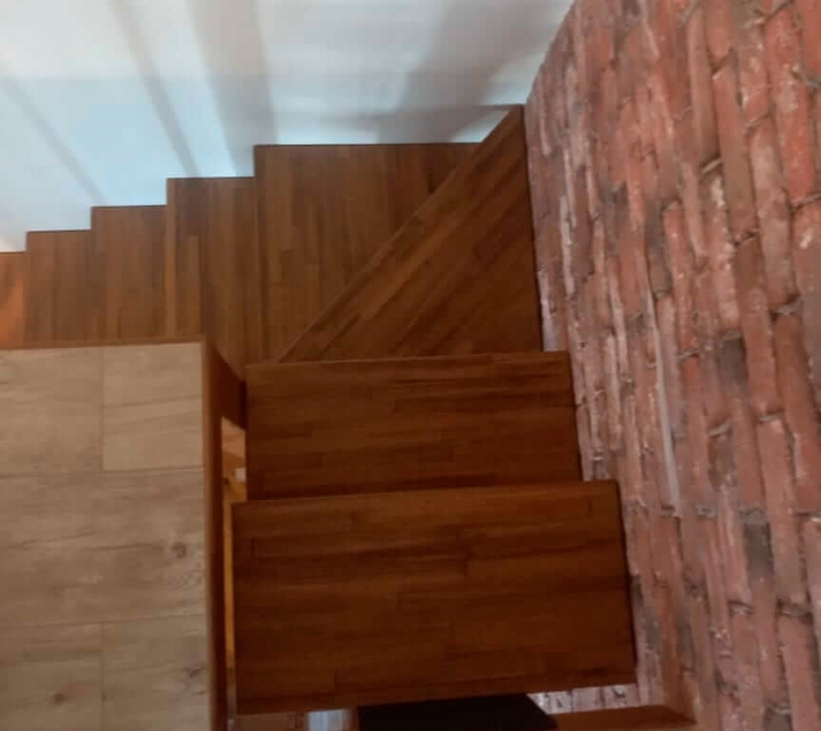 Лестница на монокосоуре для загородного дома Solo Classic (Проект №179)-2