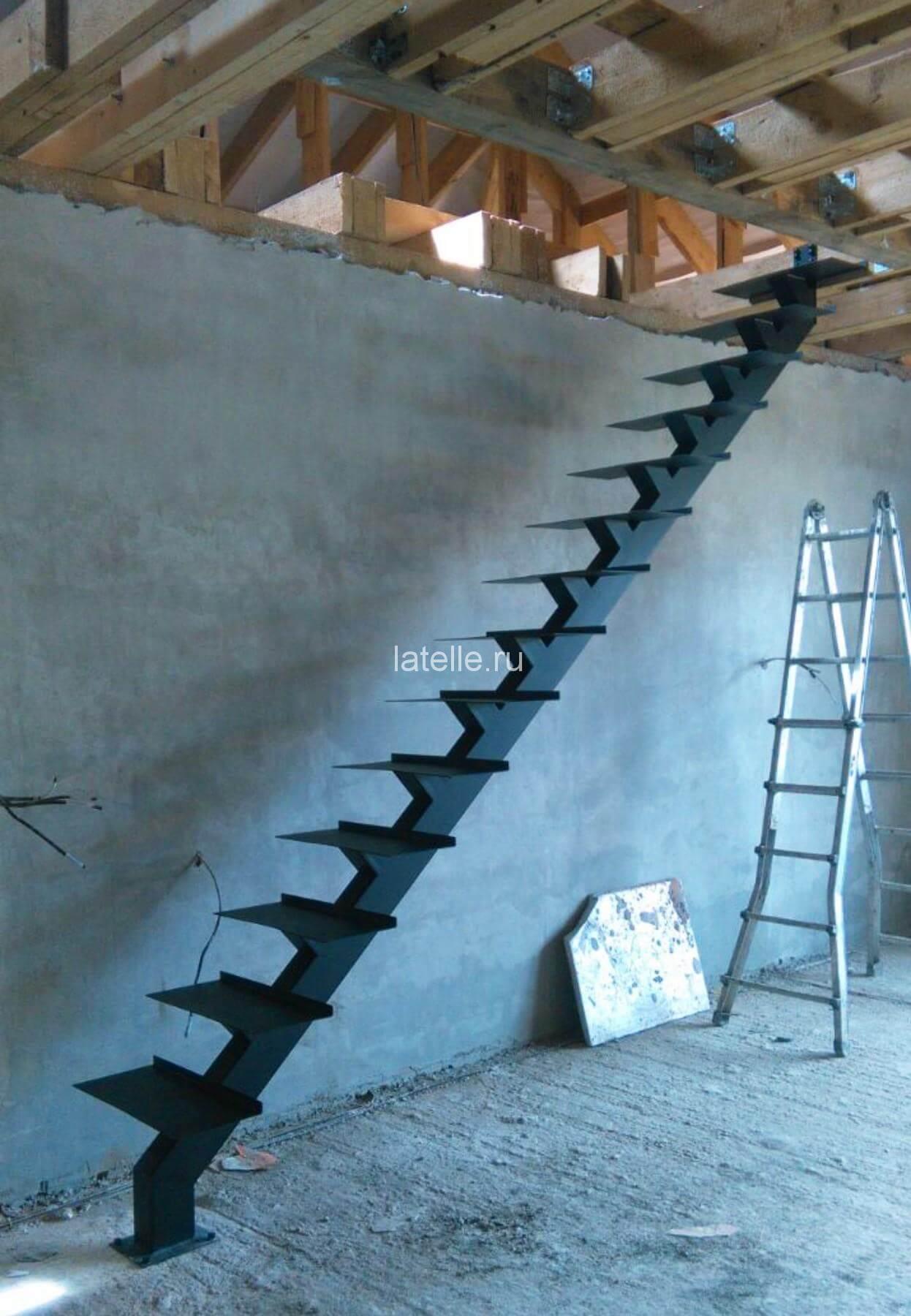 Металлический каркас лестницы (монокосоур) Base Hard Прямой-0