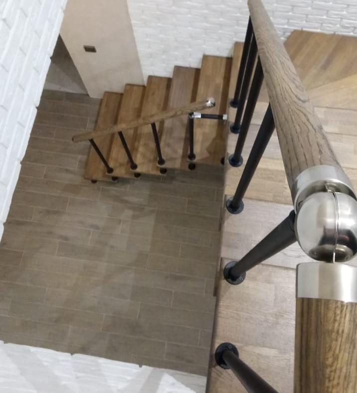 Недорогая модульная лестница для дома на второй этаж с поворотом МЛ-19!-3
