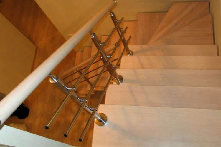 Лестница с забежными ступенями на монокосоуре Solo Classic (Проект №5)-2